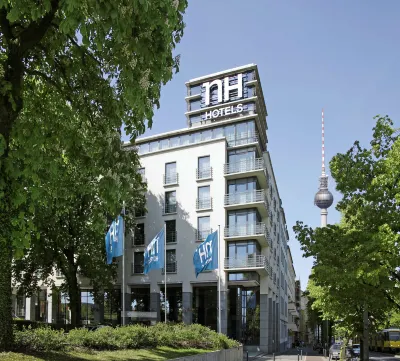 NH Berlin Alexanderplatz Hotels near Stadtischer Friedhof III