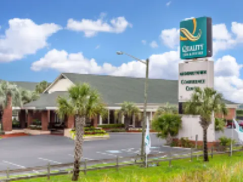 Quality Inn & Suites Hotels in Georgetown County