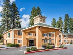 Quality Inn & Suites Weed - Mount Shasta