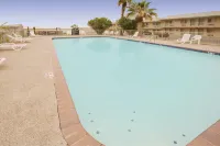 Welcome Inn - Rooftop Pools