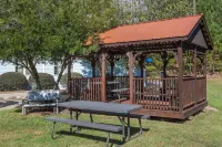 Microtel Inn & Suites by Wyndham Athens فنادق في Oconee County