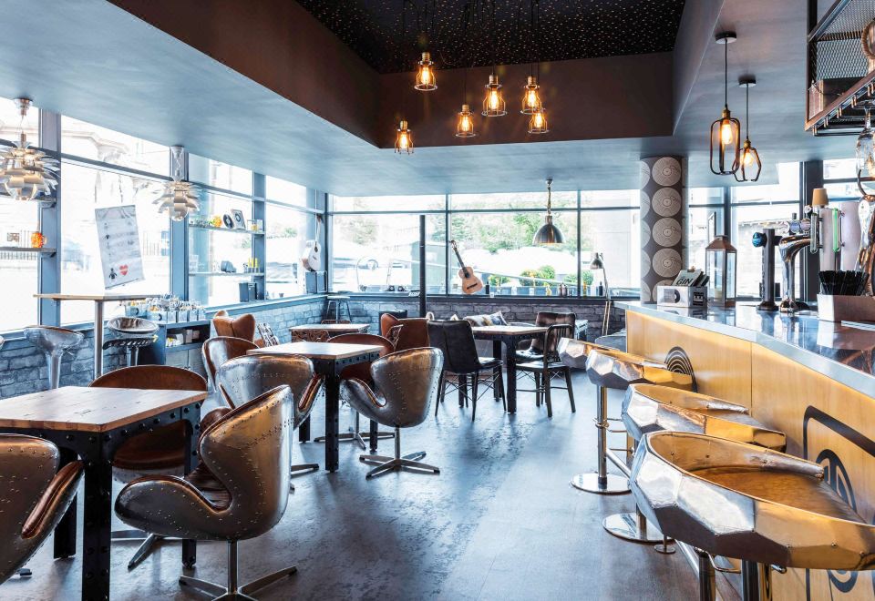 Novotel Edinburgh Centre Hotel Over view