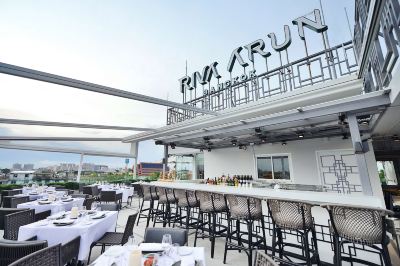 バー リヴァ アルン バンコクの写真