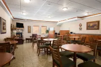 Ramada by Wyndham Clairmont/Grande Prairie Hotels in Clairmont