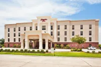 Hampton Inn Gonzales Hotels near Stage