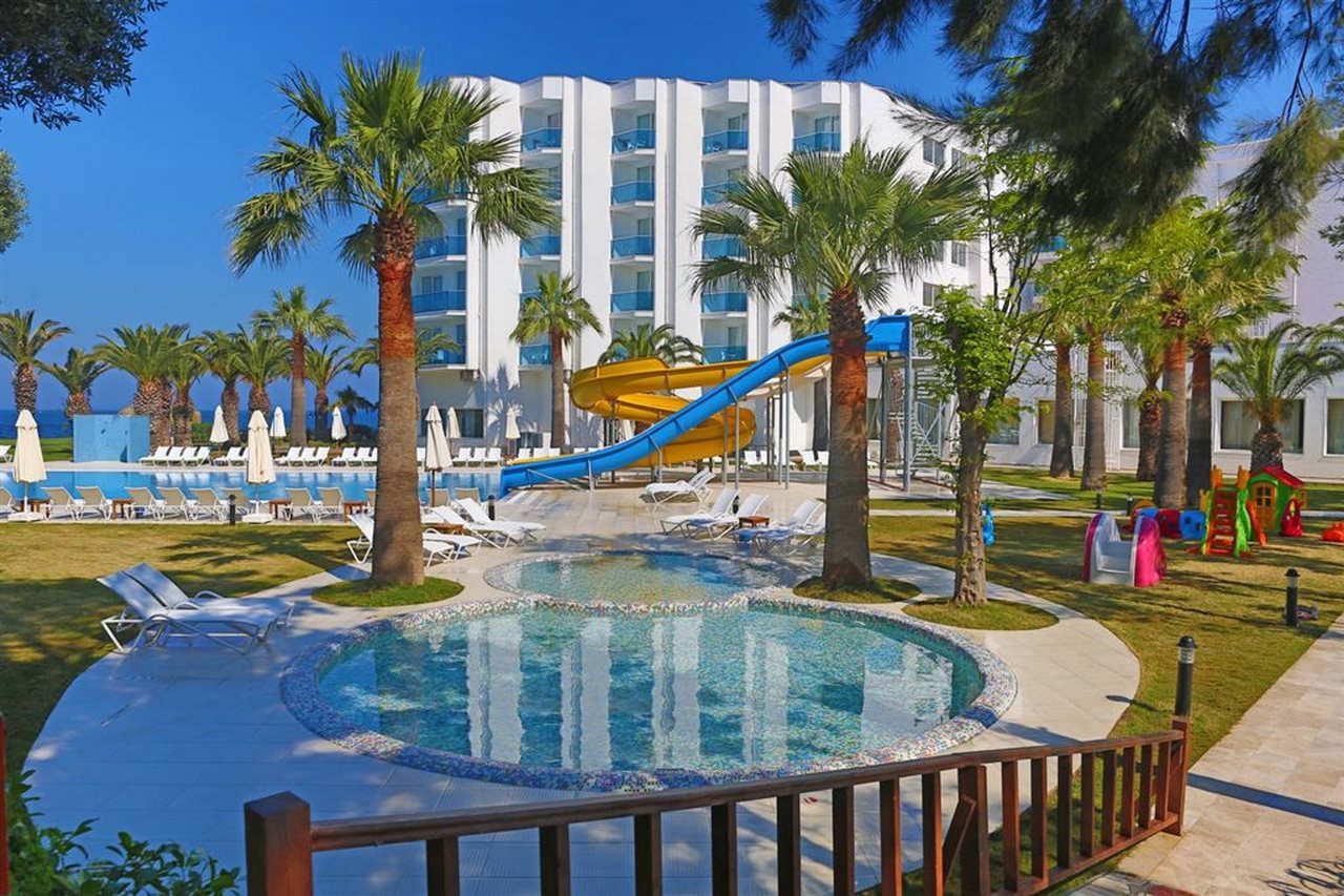 Le Bleu Hotel & Resort Kusadasi - Ultra All Inclusive