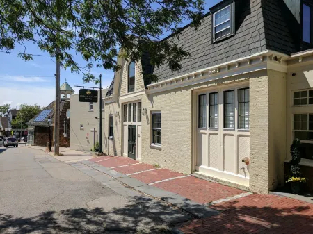 Pelham Court Hotel