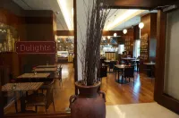 Luxury Suites International at the Signature