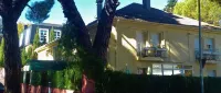 C&H Aravaca Garden Hotels in Лас-Росас-де-Мадрид