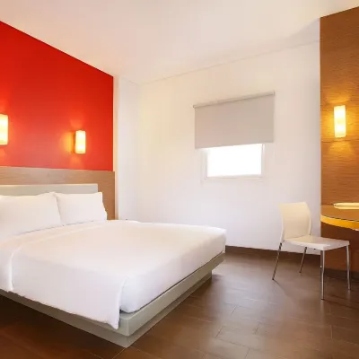 Amaris Hotel Dewi Sri Hotels near Dewi Sri