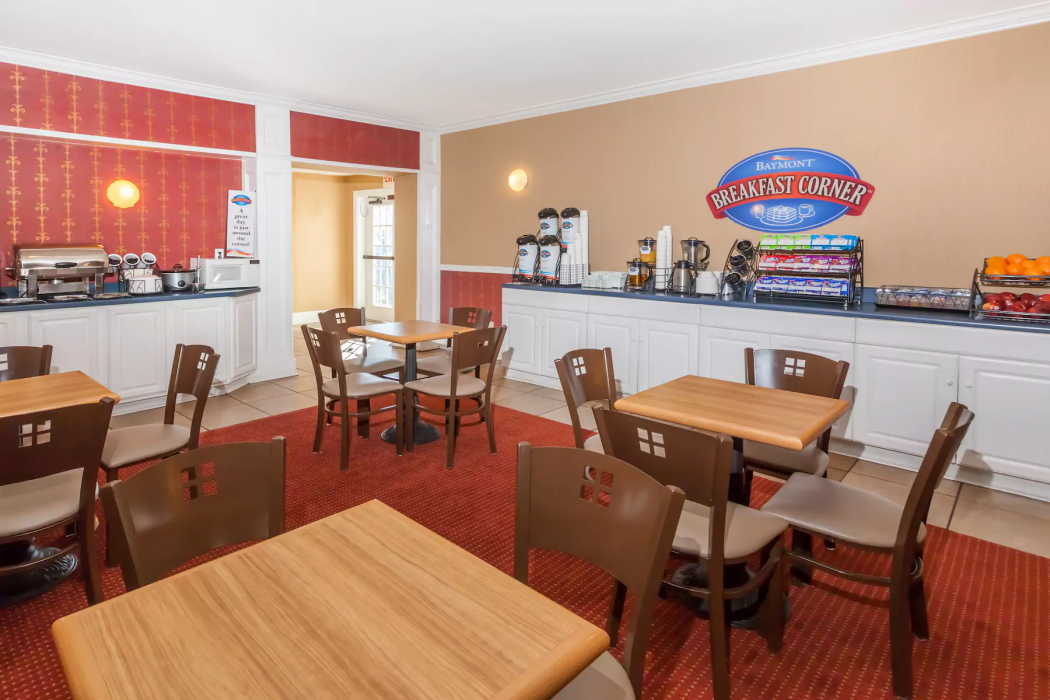 Decatur Inn & Suites