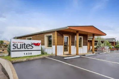 Wall Street Suites Hotels in Bend