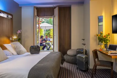 ホテル ボー リヴァージュ プロムナード・デ・ザングレ周辺のホテル