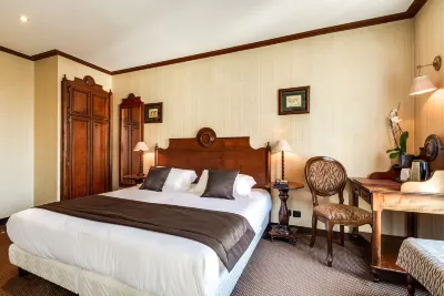 Villa Montparnasse Hotels near Paris Observatory