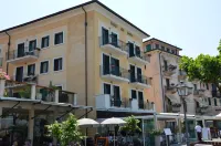 호텔 델 포르토 Chiesa dei Santi Pietro e Paolo 주변 호텔