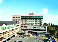 Hotel International Changwon Hotels near Naval Academy