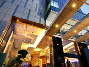 Gumaya Tower Hotel