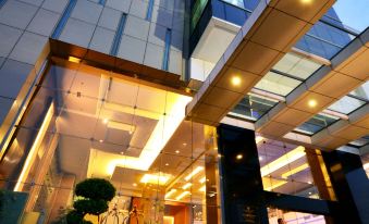 Gumaya Tower Hotel Semarang