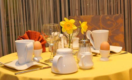 Ceragio Hotel & Apartments - Housity