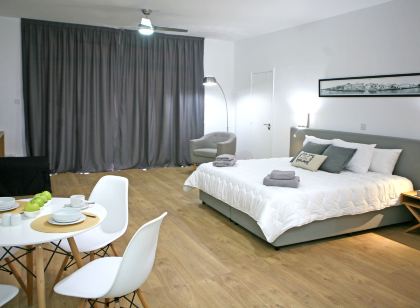 Corina Suites & Apartments