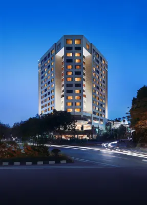 Aryaduta Bandung Hotels near Taman Kota