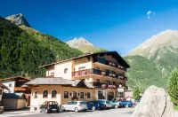 Apart Felsenhof - parking