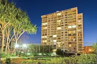 Burleigh Beach Tower Các khách sạn ở Palm Beach