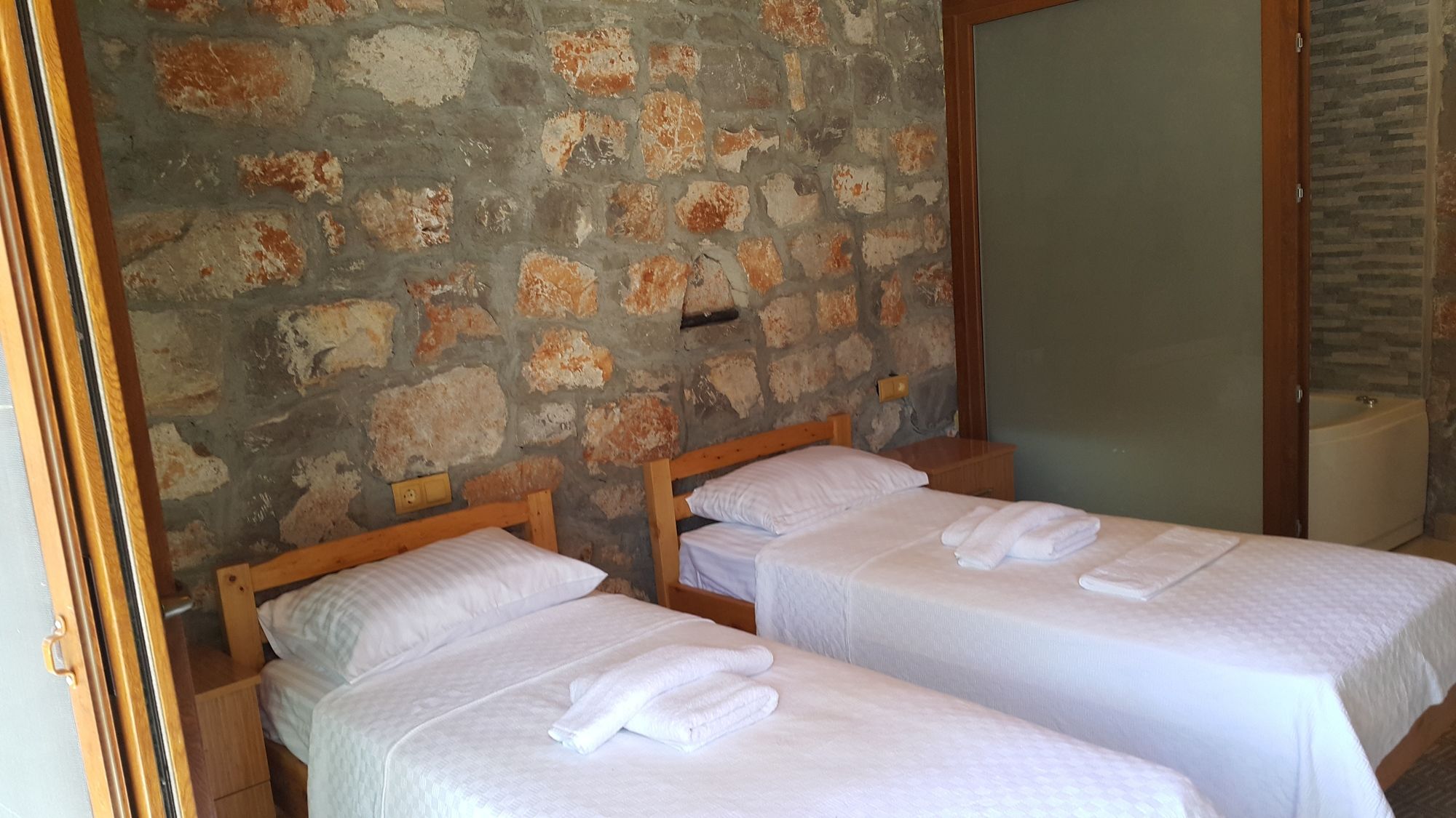 Kabak Armes Hotel