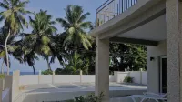 Moulin Kann Villas Hotels in Takamaka