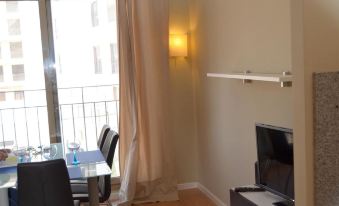 Apartment with One Bedroom in Valencia, with Wonderful City View and Balcony - 8 km from The Beach