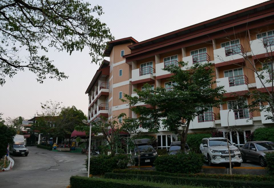 hotel overview picture