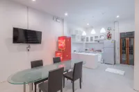 Tiny Taladnoi Hostel - 2-نجوم