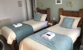 Cornerbrook Guest House - Housity
