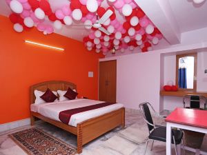 OYO 10994 Hotel Luxury Inn