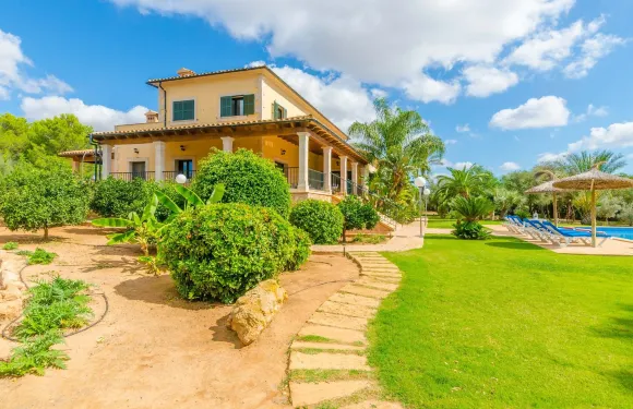 薩利尼斯坎波酒店