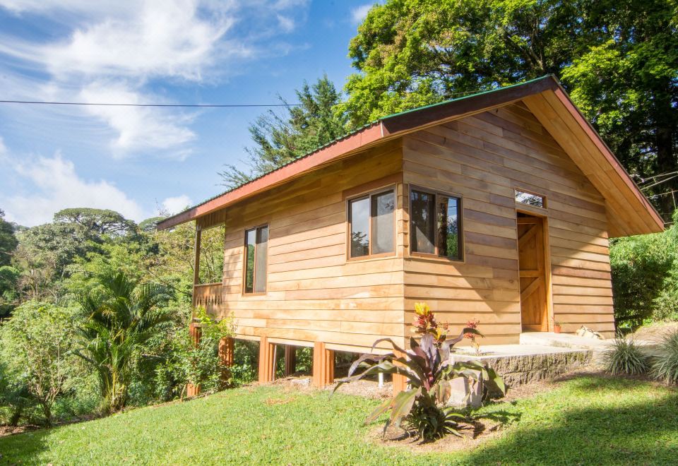Cabañas Hoja Verde - Housity