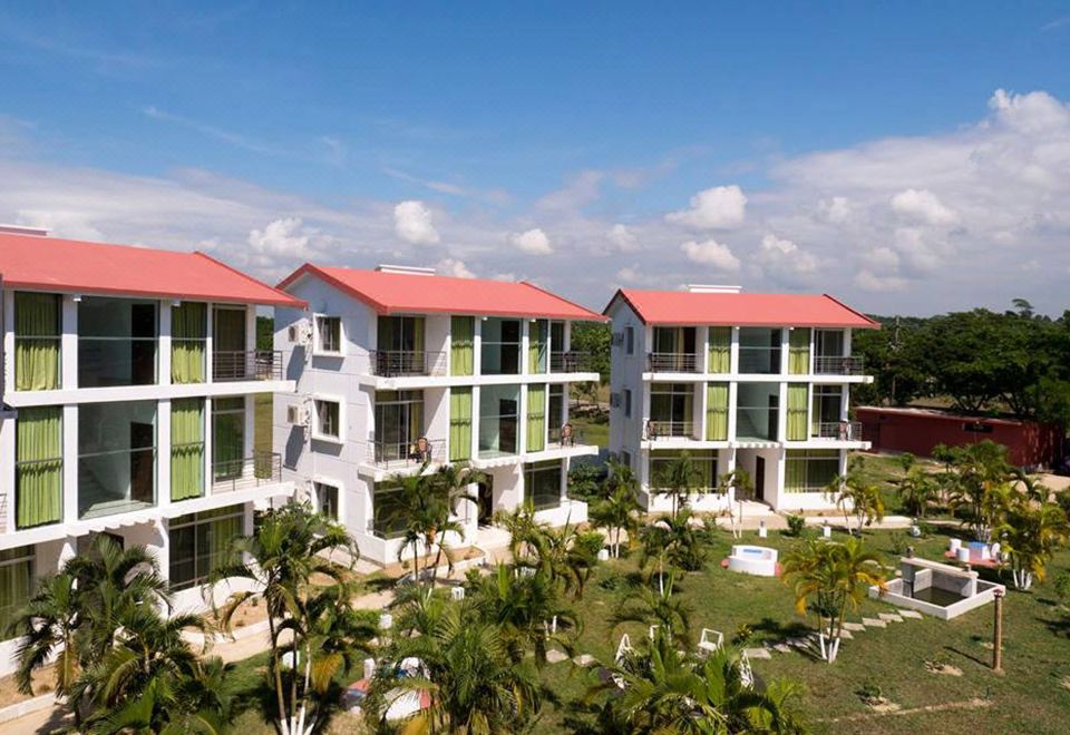 Inani Royal Resort - Housity