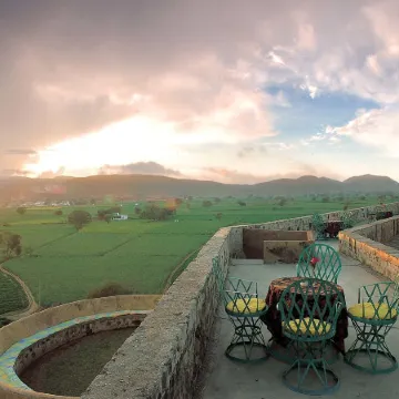 Neemrana's - Hill Fort - Kesroli