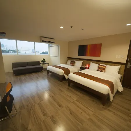 NS Royal Hotel
