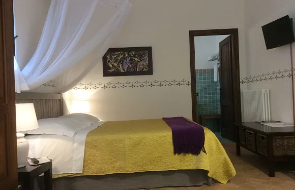 湖上佩拉瑟塔窗之酒店