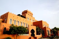 Raid Garden Hotels in Makung Airport
