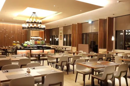 Hotel Intrendy Отели рядом с достопримечательностью «Guangfu Gong Temple»