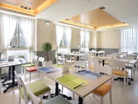 Caffir Garden Hotel Hotels near Jiji Train Station
