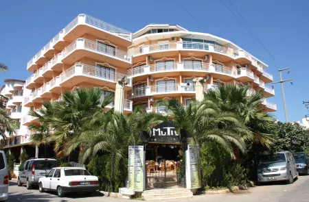 Mutlu Hotel