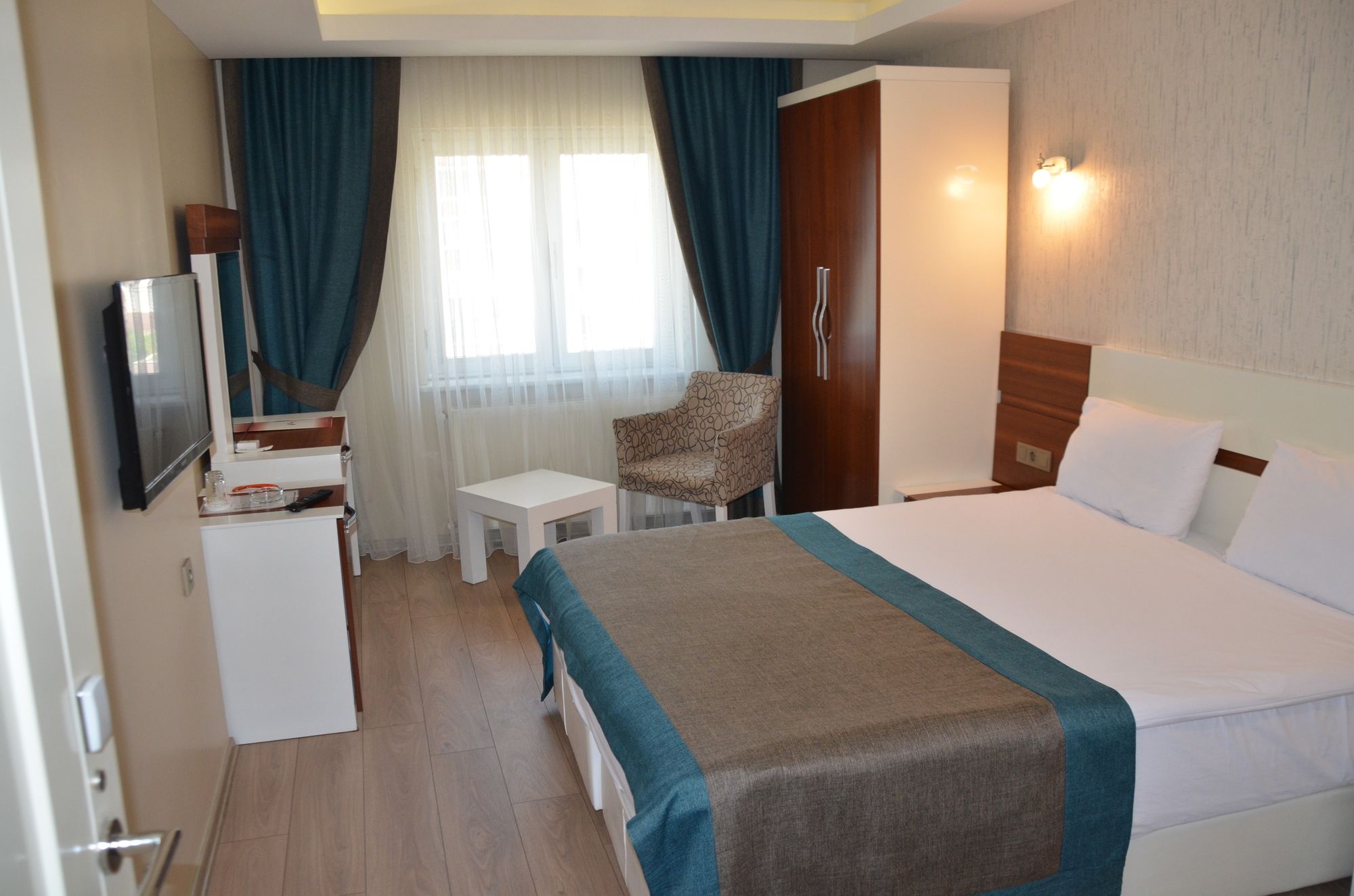 Grand Ahos Hotel & Spa