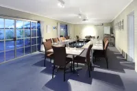 The Henry Parkes Tenterfield Hotels in Tenterfield