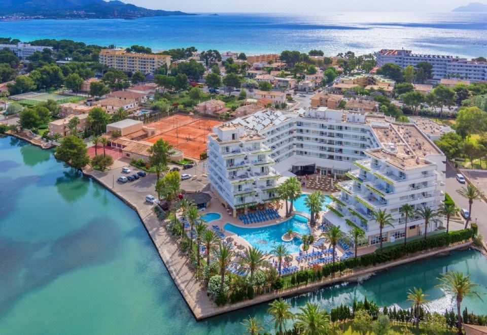 hotel overview picture