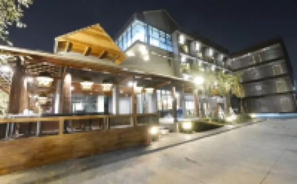 Le Naview @Prasingh Hotels near Wat Phra Singh Woramahawihan