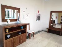 Hotel Santa Ana Hotels in La Carlota