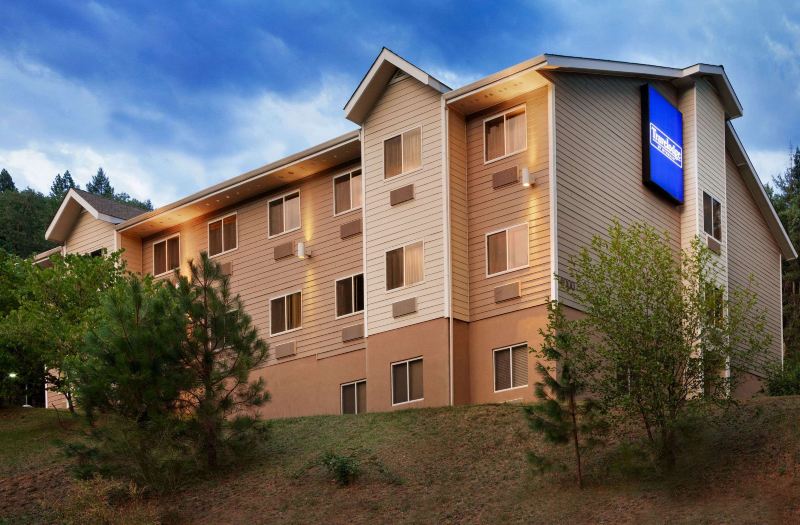 Travelodge By Wyndham Dunsmuir Dunsmuir Updated 2021 Price Reviews Trip Com